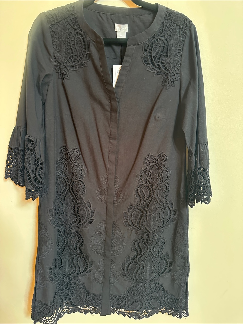 Chico’s NWT Embroidered Fluted Sleeve Dress/Duster – Size 000 (Fits Like XS)